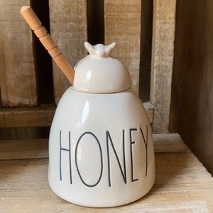 Rae dunn honey pot